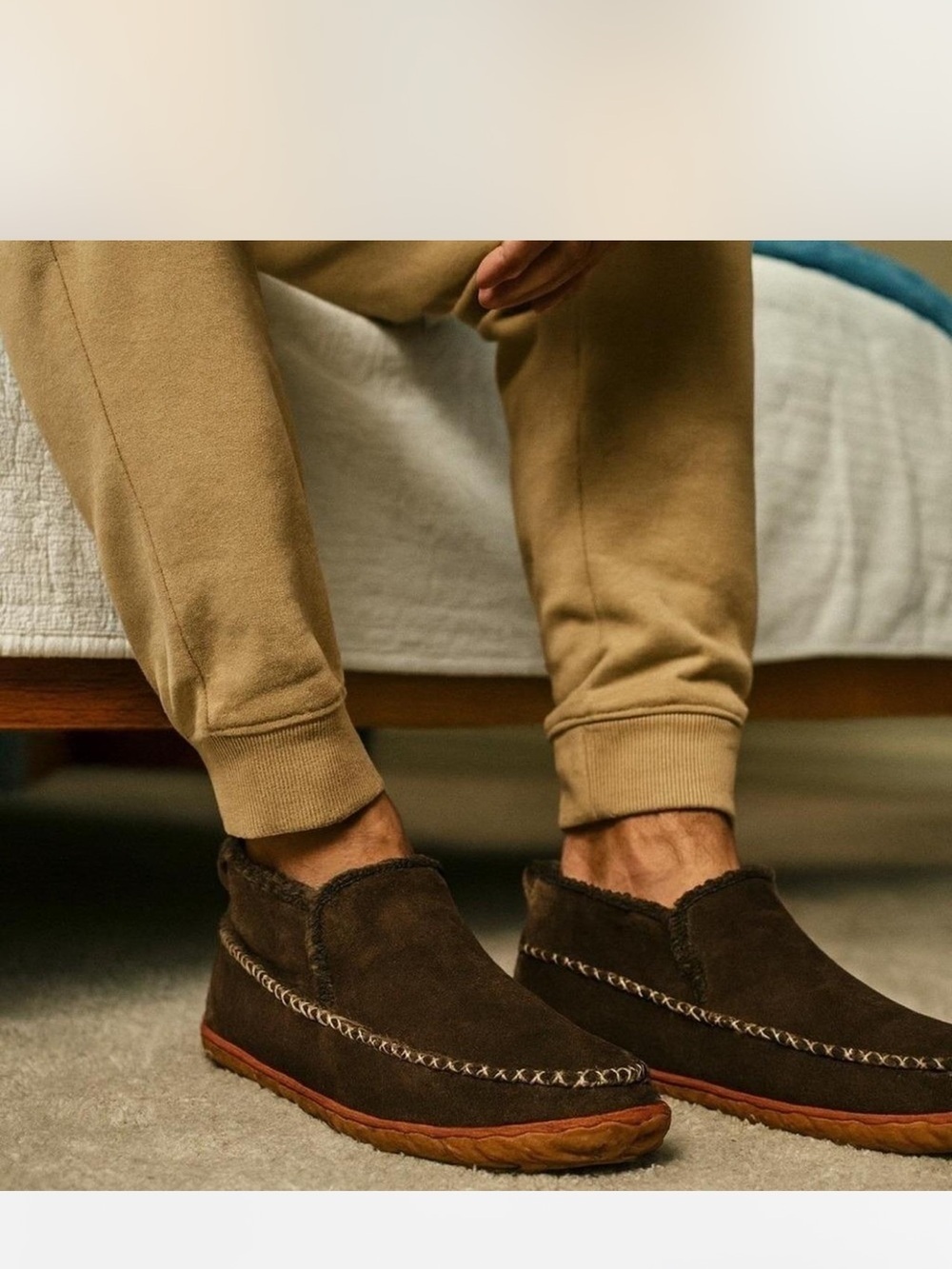 L.L.Bean Mountain SlipperBoots with a brown suede uppersoft fleece lining - Picture 1 of 10